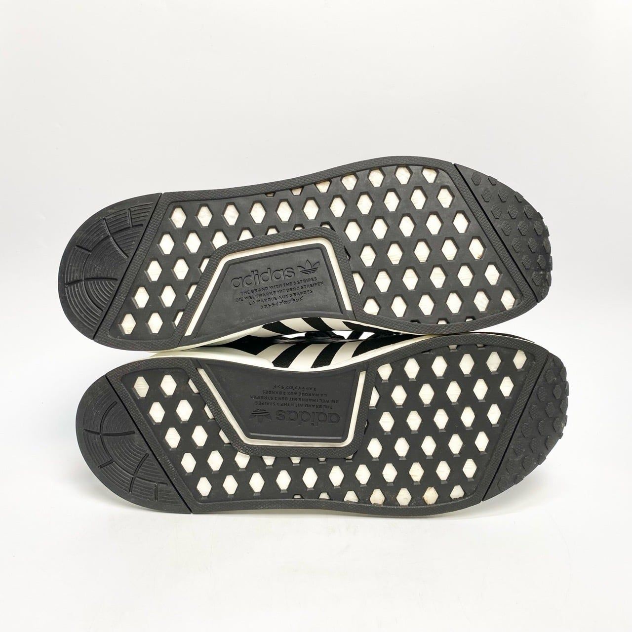  ADIDAS NMD R1 V2 CORE BLACK WHITE GX6367 