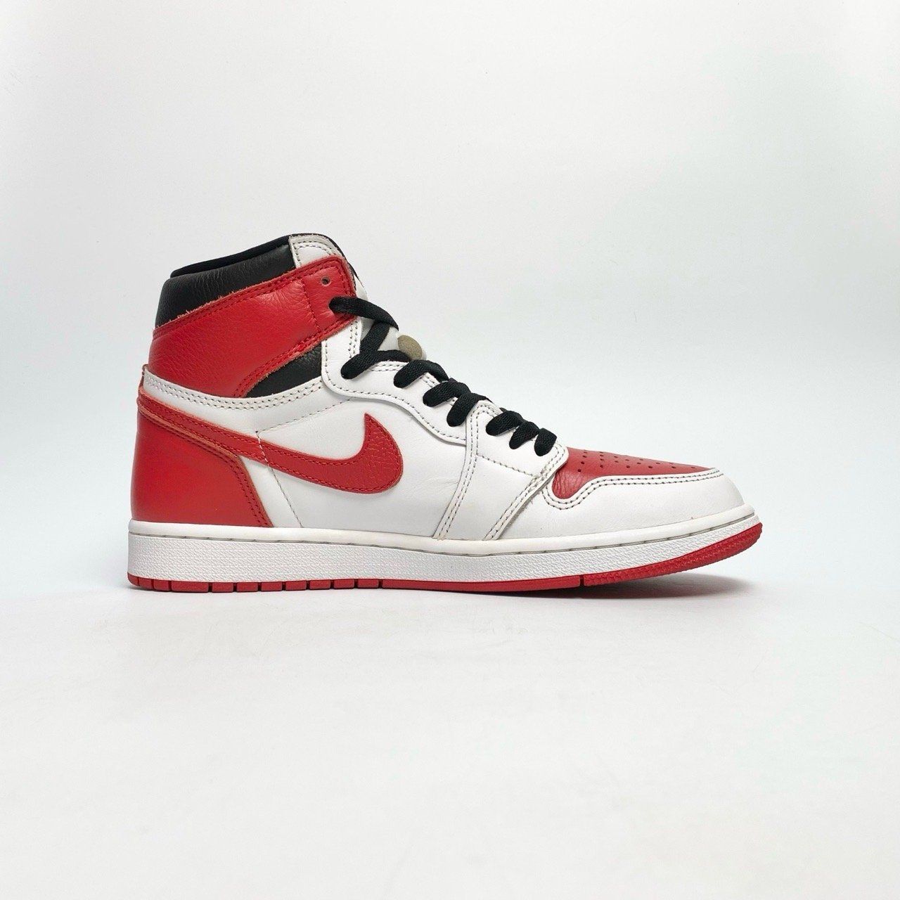  NIKE AIR JORDAN 1 RETRO HIGH OG HERITAGE 555088-161 