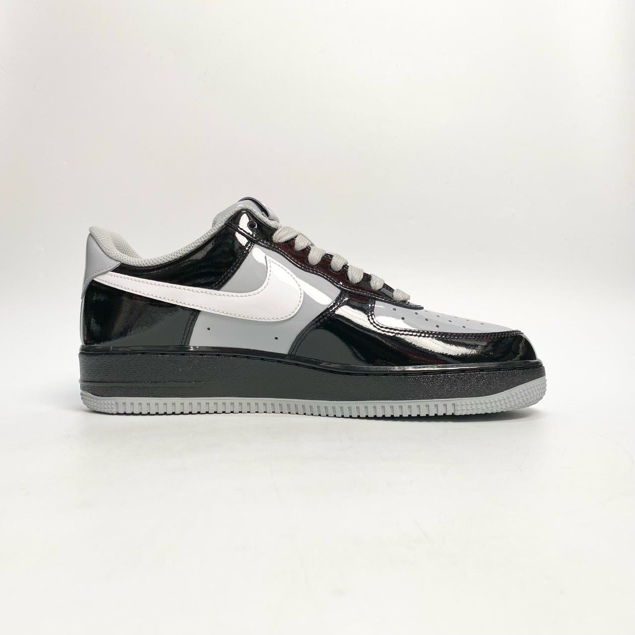  NIKE AIR FORCE 1 LOW CENTRAL CEE BLACK WHITE SMOKE GREY - IO9974-010 
