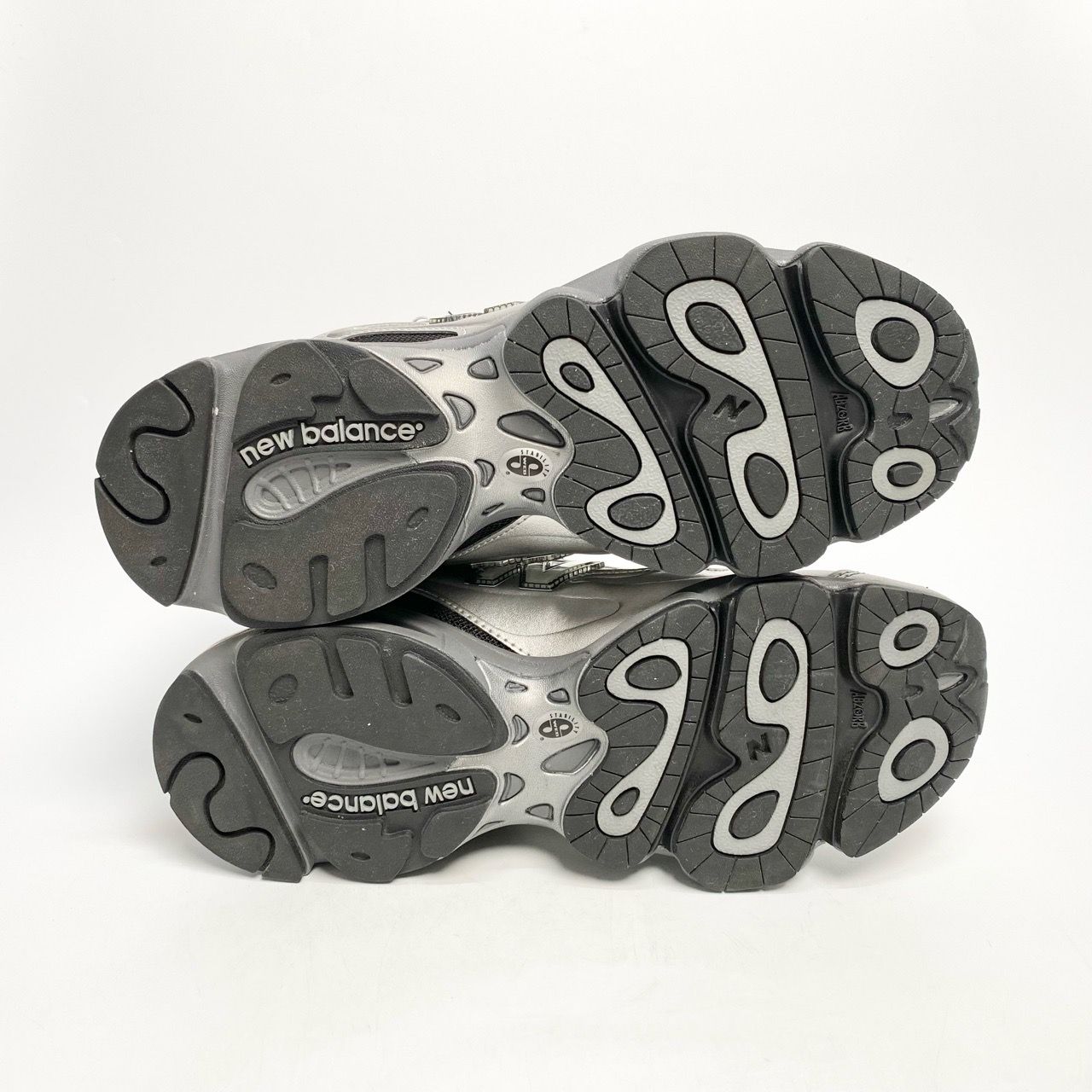  NEW BALANCE 1000 BLACK SILVER METALLIC M1000EGR 