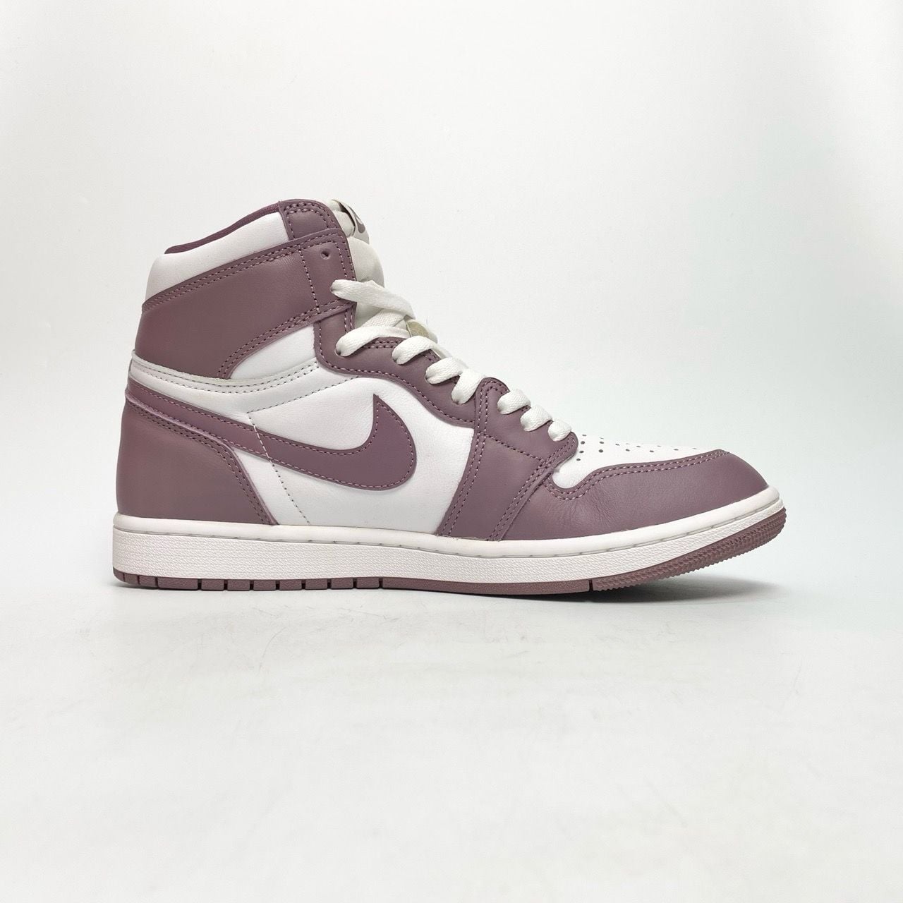  NIKE AIR JORDAN 1 RETRO HIGH OG MAUVE DZ5485-105 