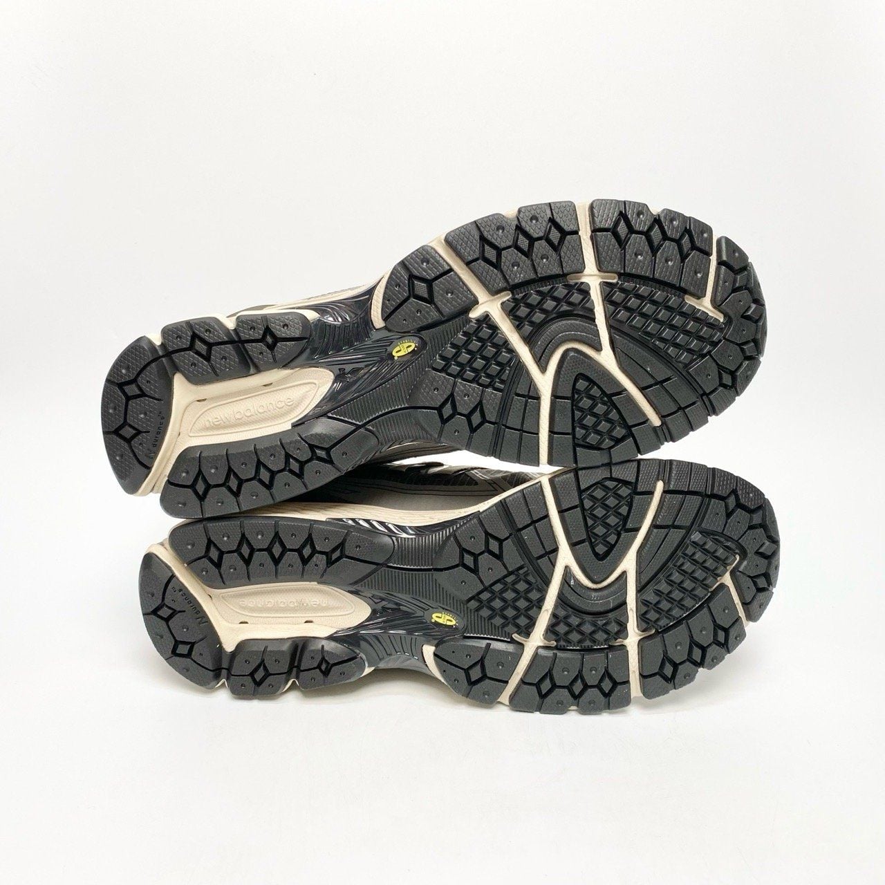  NEW BALANCE 1906R OLIVE GREY U1906542 