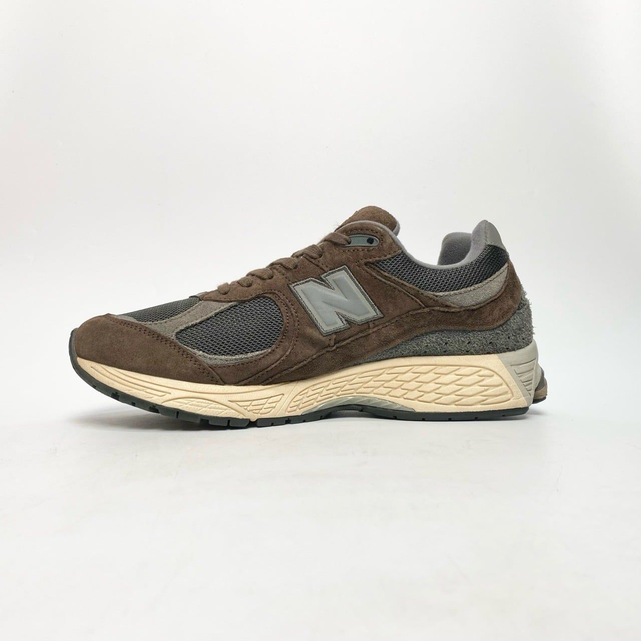  NEW BALANCE 2002R LUNAR NEW YEAR RICH EARTH M2002RLY 