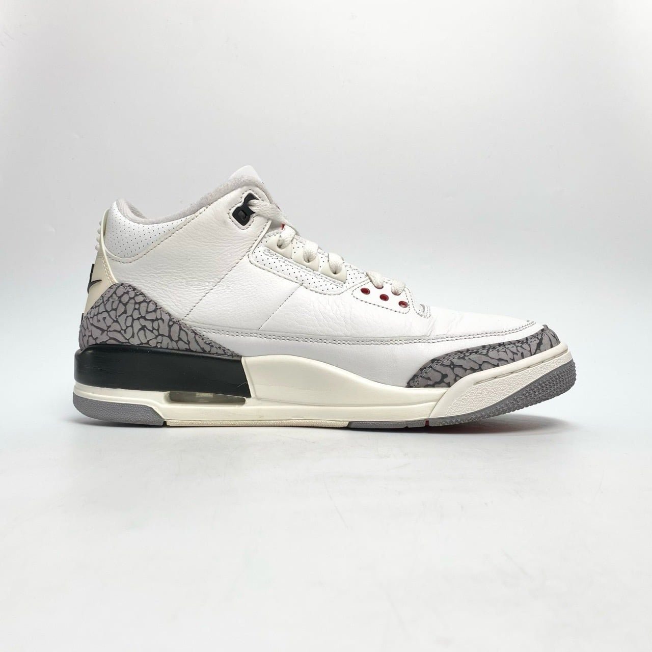  NIKE AIR JORDAN 3 RETRO WHITE CEMENT REIMAGINED DN3707-100 