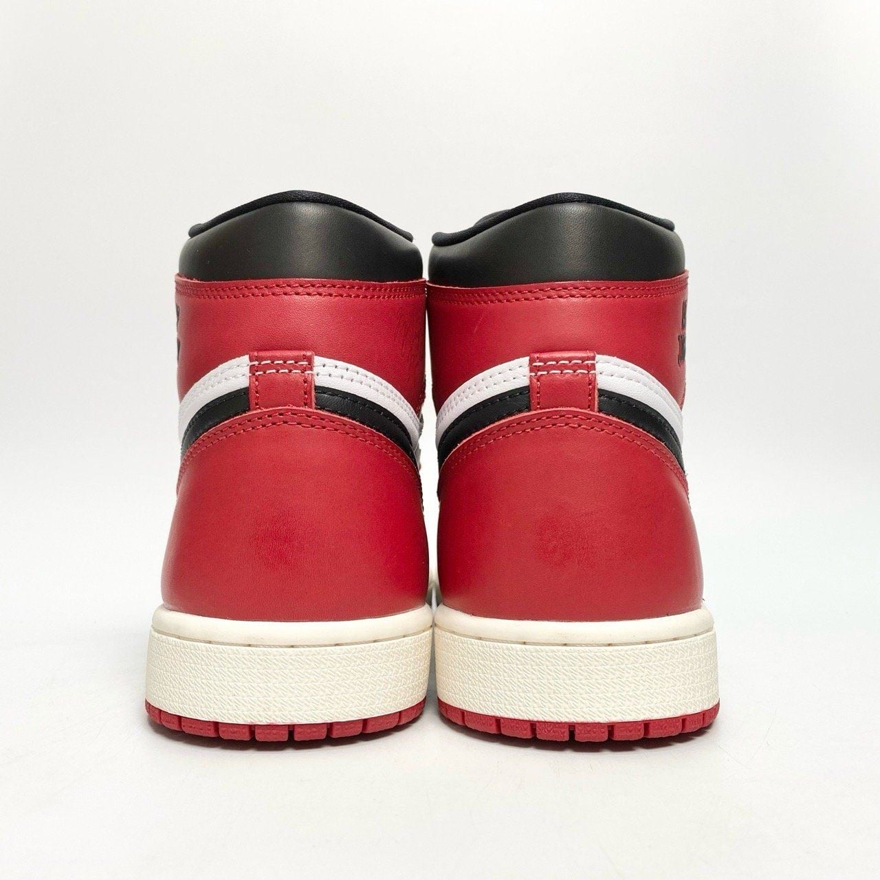  NIKE AIR JORDAN 1 RETRO HIGH OG BLACK TOE REIMAGINED DZ5485-106 