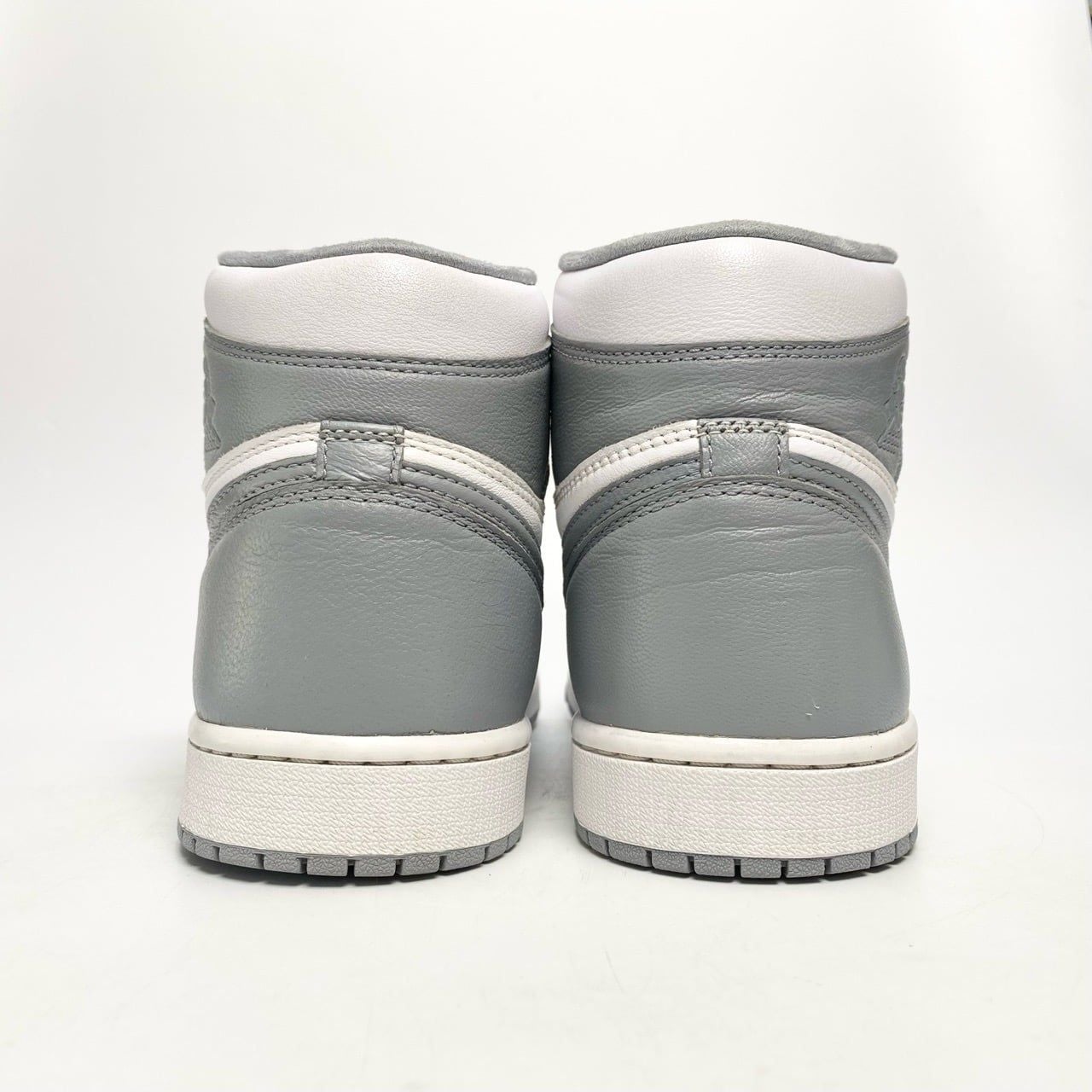  NIKE AIR JORDAN 1 RETRO HIGH OG WHITE STEALTH 555088-037 
