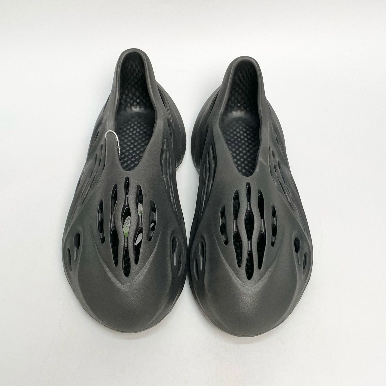  ADIDAS YEEZY FOAM RNR ONYX BLACK HP8739 