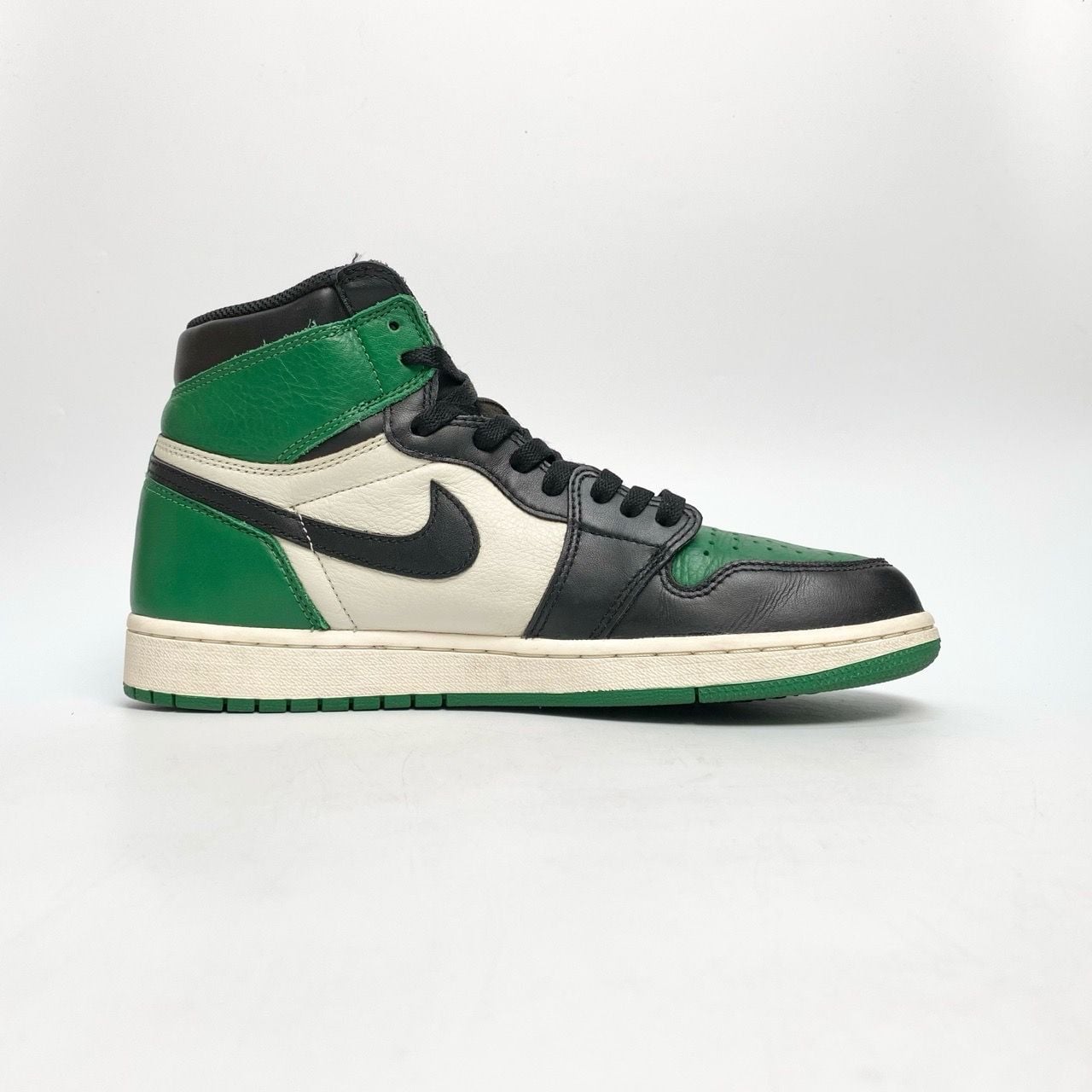  NIKE AIR JORDAN 1 RETRO HIGH OG PINE GREEN 555088-302 
