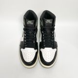  NIKE AIR JORDAN 1 RETRO HIGH OG CLAY GREEN 555088-135 