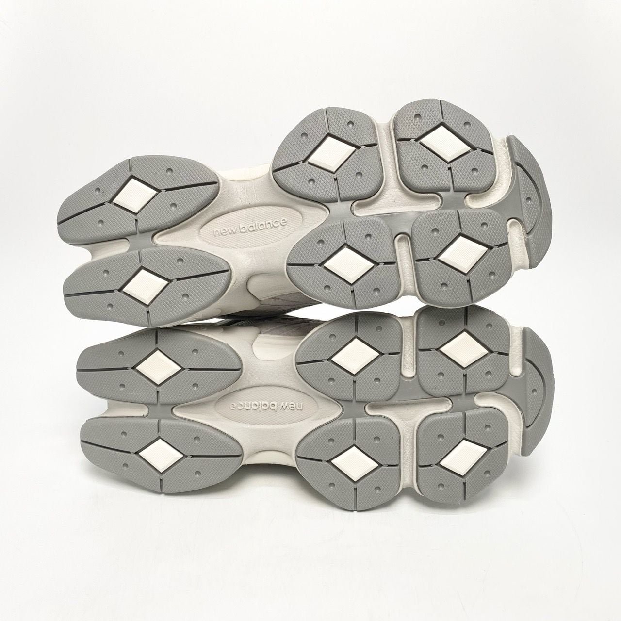  NEW BALANCE 9060 RAINCLOUD DARK SILVER METALLIC U9060ERG 