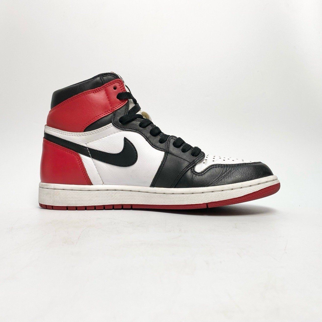  NIKE AIR JORDAN 1 RETRO BLACK TOE 555088-125 