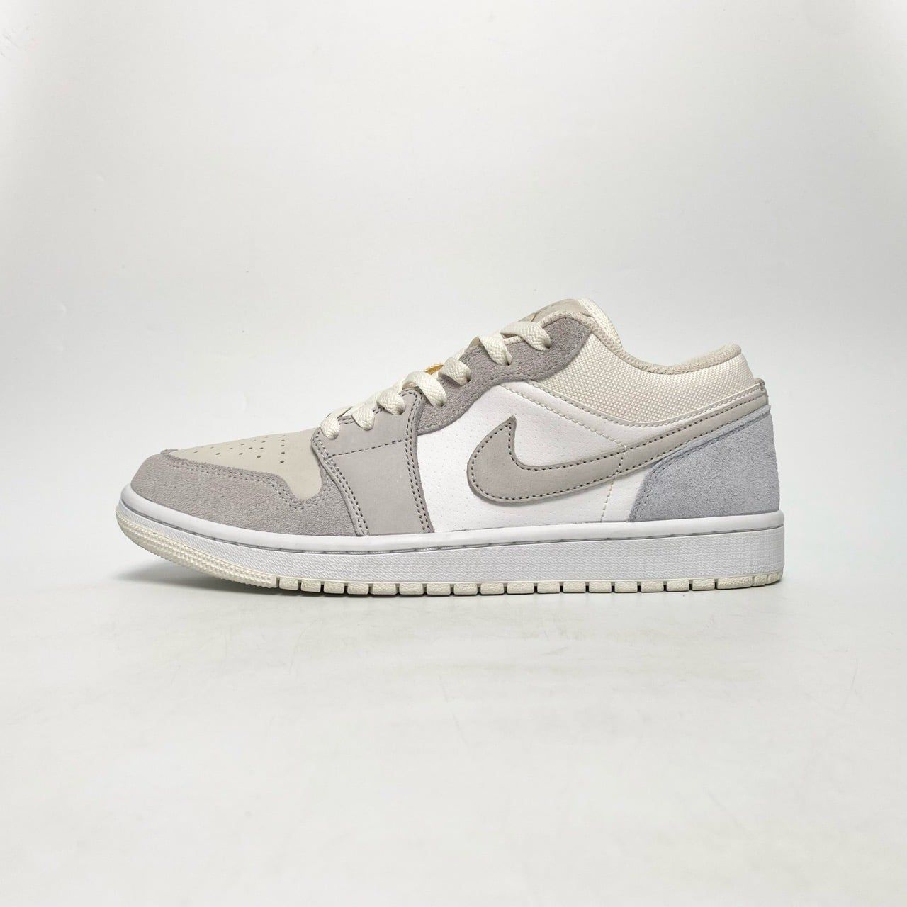  NIKE AIR JORDAN 1 LOW PARIS CV3043-100 