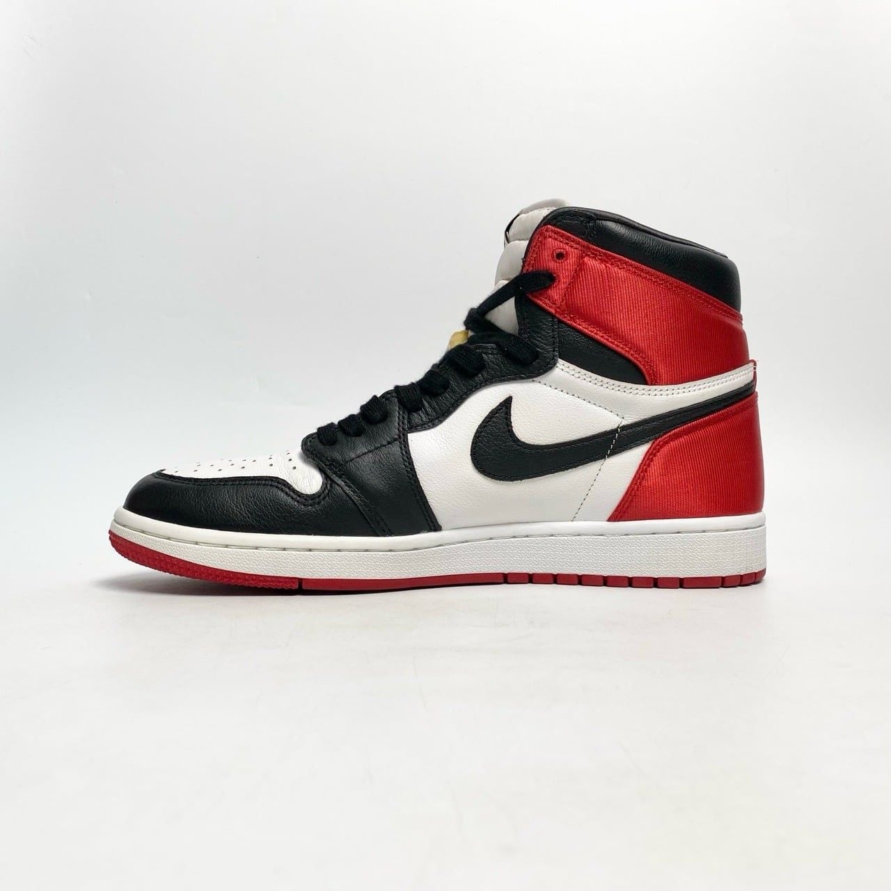  GIÀY NIKE AIR JORDAN 1 RETRO HIGH SATIN BLACK TOE CD0461-016 