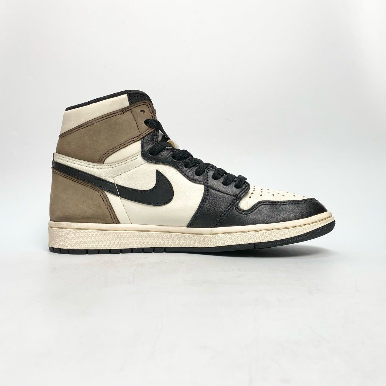  NIKE AIR JORDAN 1 RETRO HIGH OG DARK MOCHA 555088-105 
