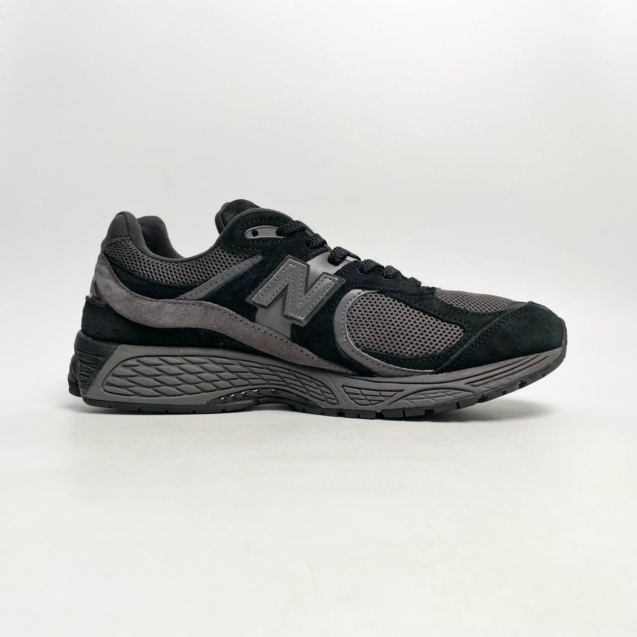  GIÀY NEW BALANCE 2002R TRIPLE BLACK SUEDE U2002RBL 