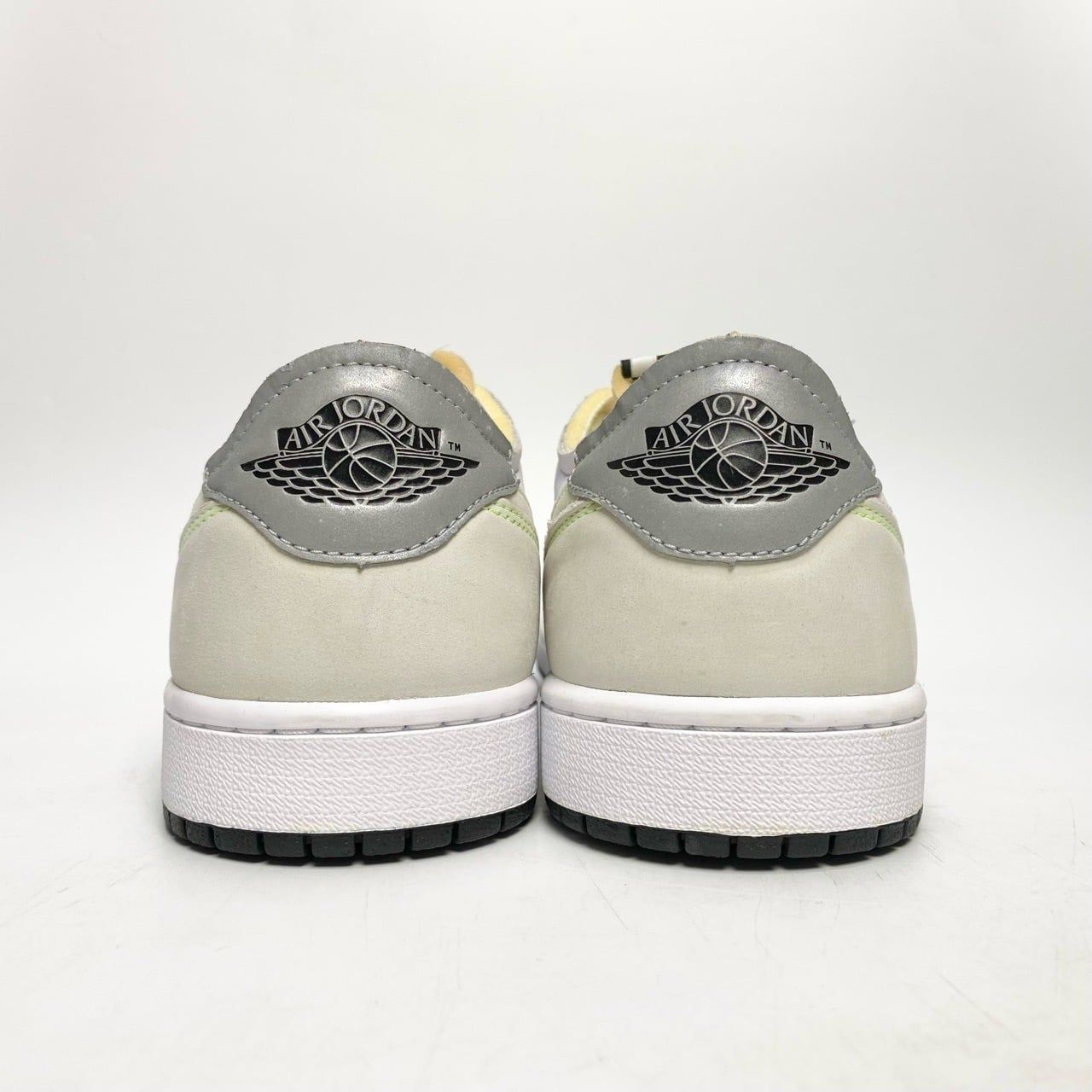  NIKE AIR JORDAN 1 LOW OG GHOST GREEN DM7837-103 