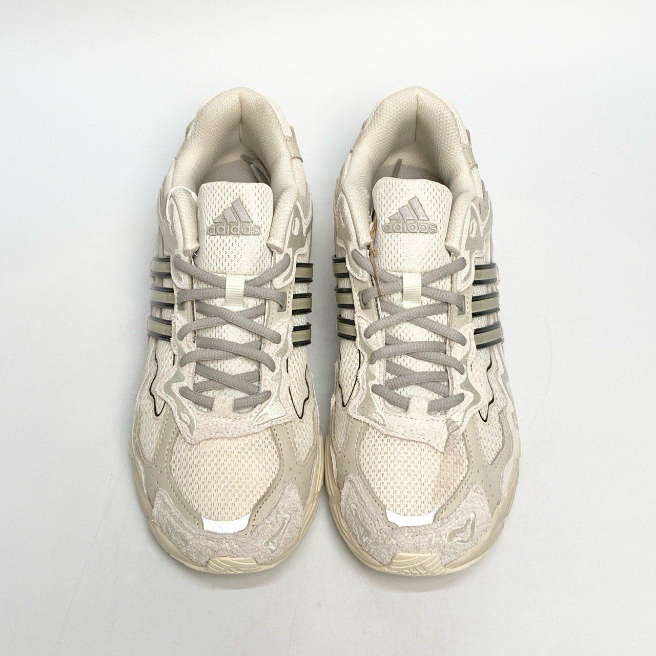  ADIDAS RESPONSE CL X BAD BUNNY WONDER WHITE IF7179 