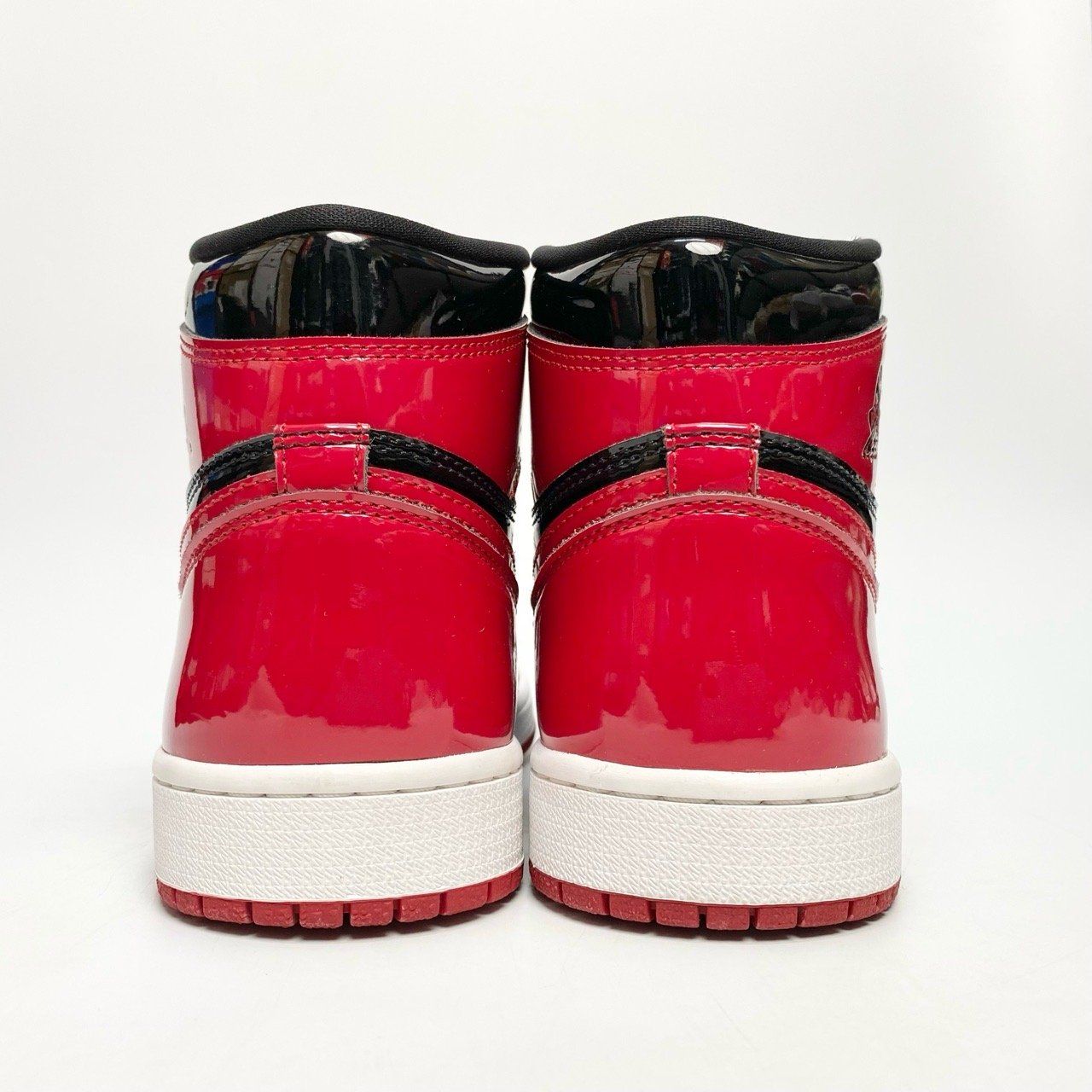  NIKE AIR JORDAN 1 RETRO HIGH OG PATENT BRED 555088-063 