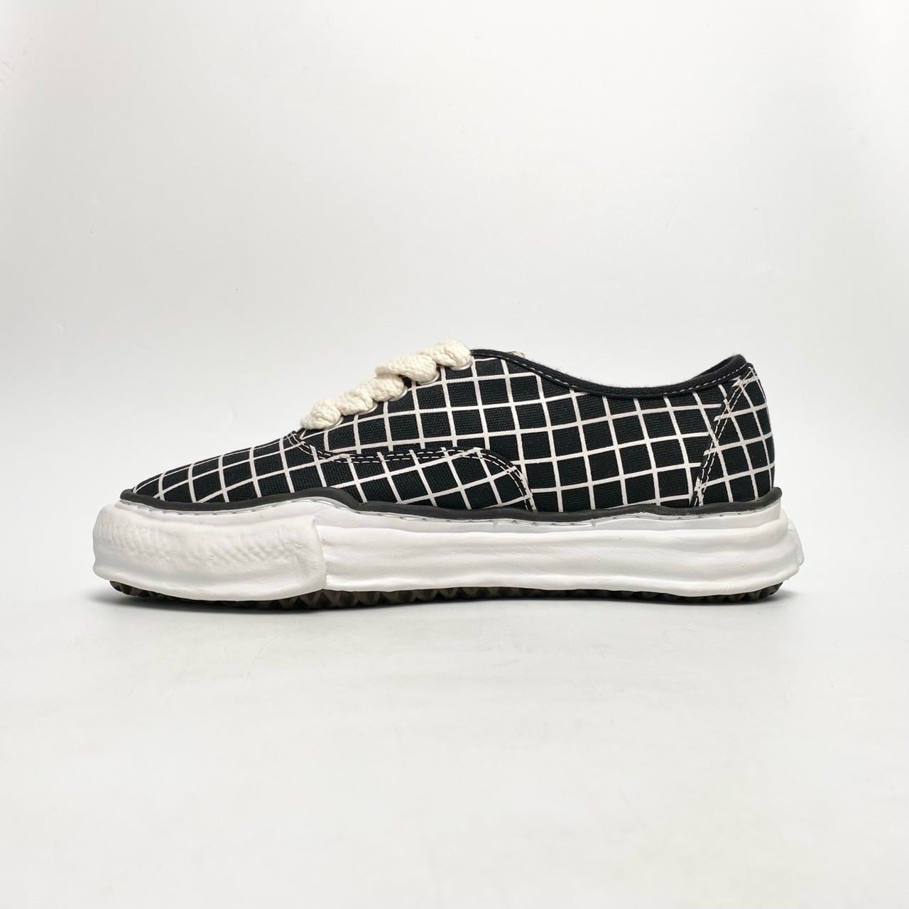  MAISON MIHARA YASUHIRO BAKER OG SOLE CANVAS CHECK LOW-TOP BLACK 
