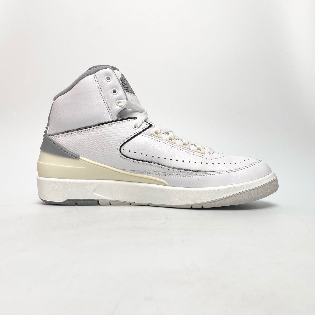  NIKE AIR JORDAN 2 RETRO CEMENT GREY DR8884-100 
