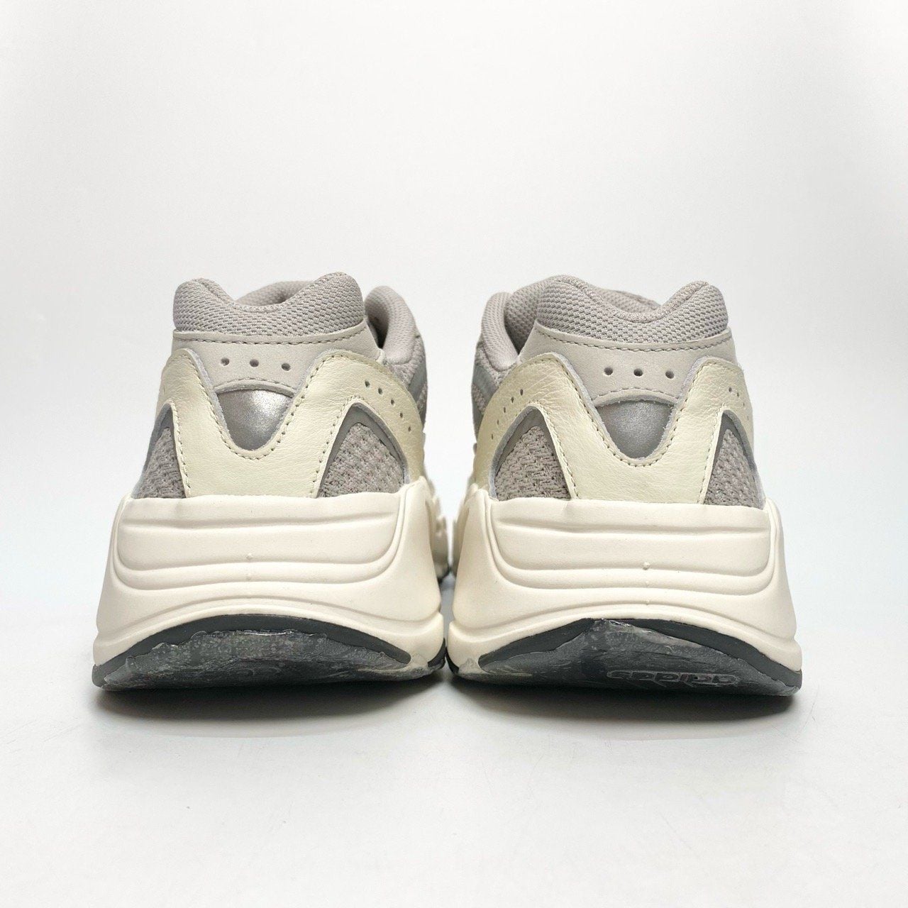  ADIDAS YEEZY BOOST 700 V2 STATIC EF2829 