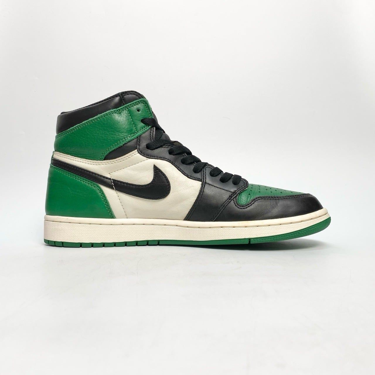  NIKE AIR JORDAN 1 RETRO HIGH OG PINE GREEN 555088-302 