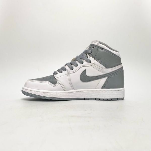  NIKE AIR JORDAN 1 RETRO HIGH OG STEALTH 575441-037 