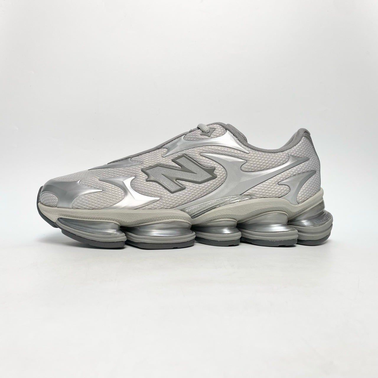  NEW BALANCE 2000 SILVER METALLIC U20005UW 