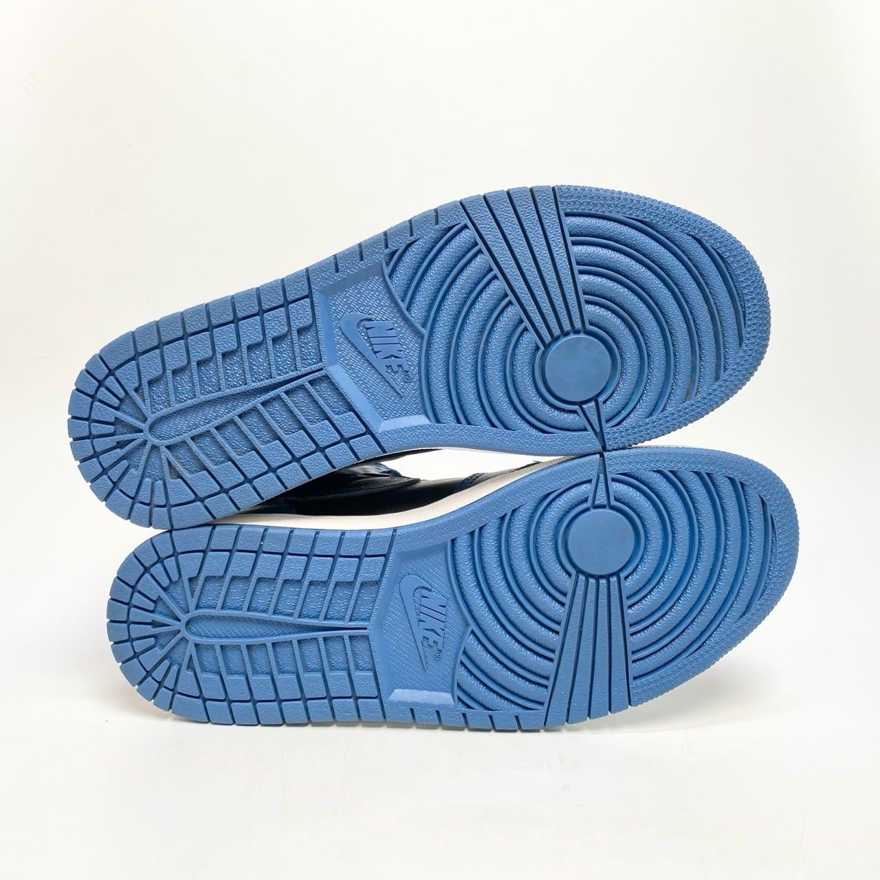  NIKE AIR JORDAN 1 RETRO HIGH OG DARK MARINA BLUE 555088-404 