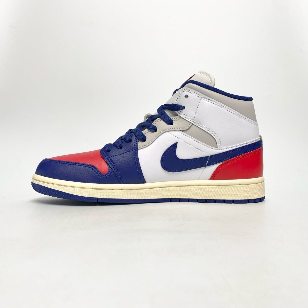  NIKE AIR JORDAN 1 MID RARE AIR DQ8426-102 