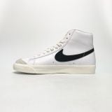  NIKE BLAZER MID ’77 VINTAGE WHITE BLACK BQ6806-100 