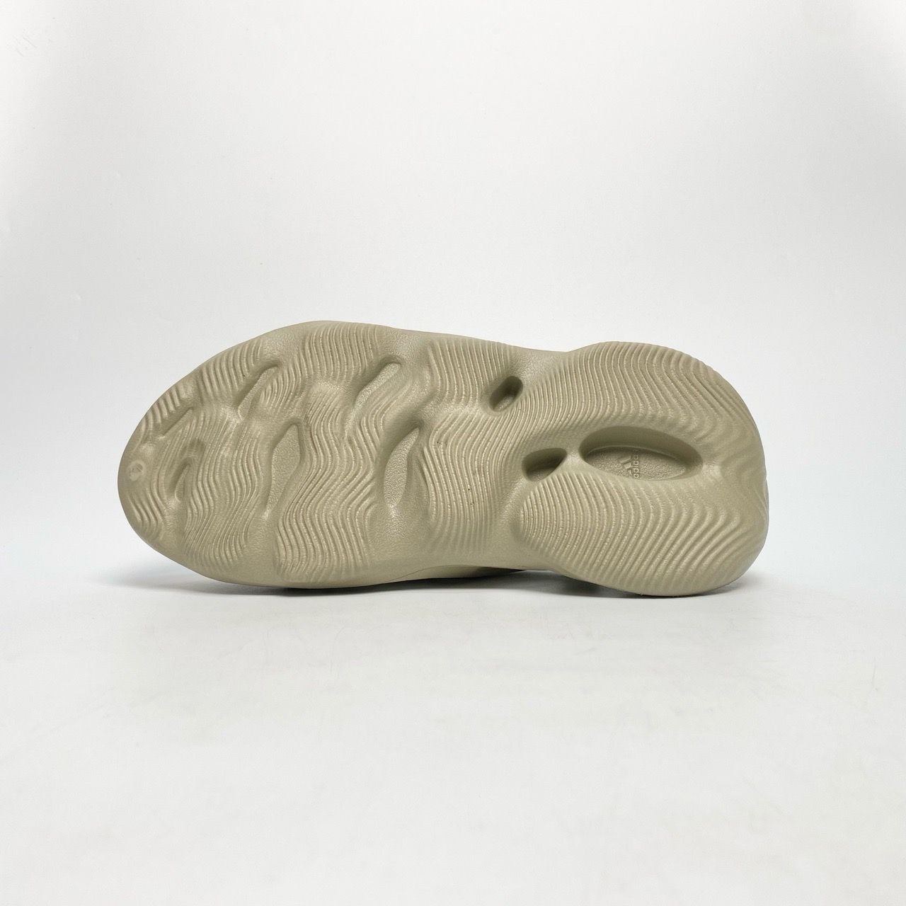  ADIDAS YEEZY FOAM RNR STONE SALT GV6840 