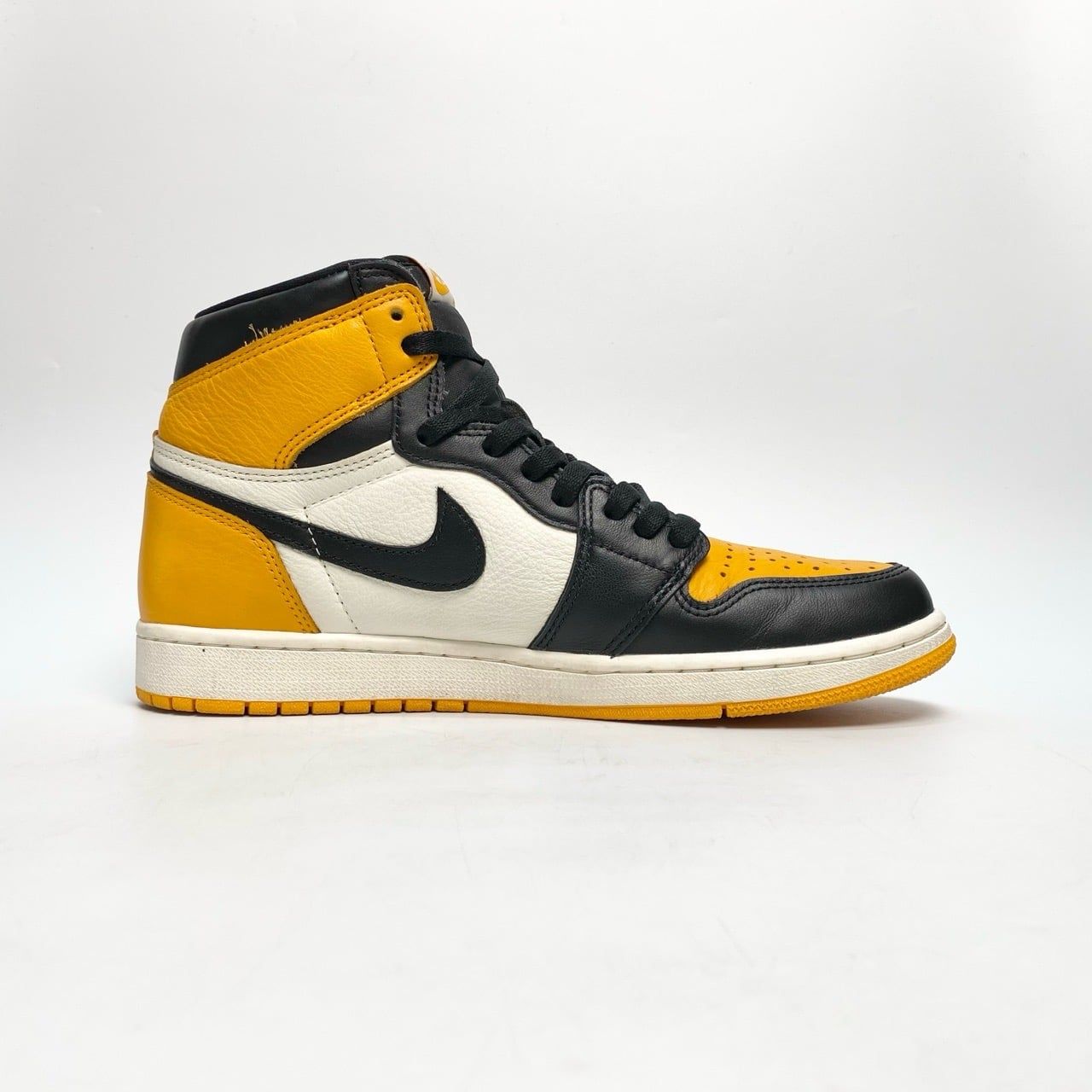 NIKE AIR JORDAN 1 RETRO HIGH OG TAXI 555088-711 