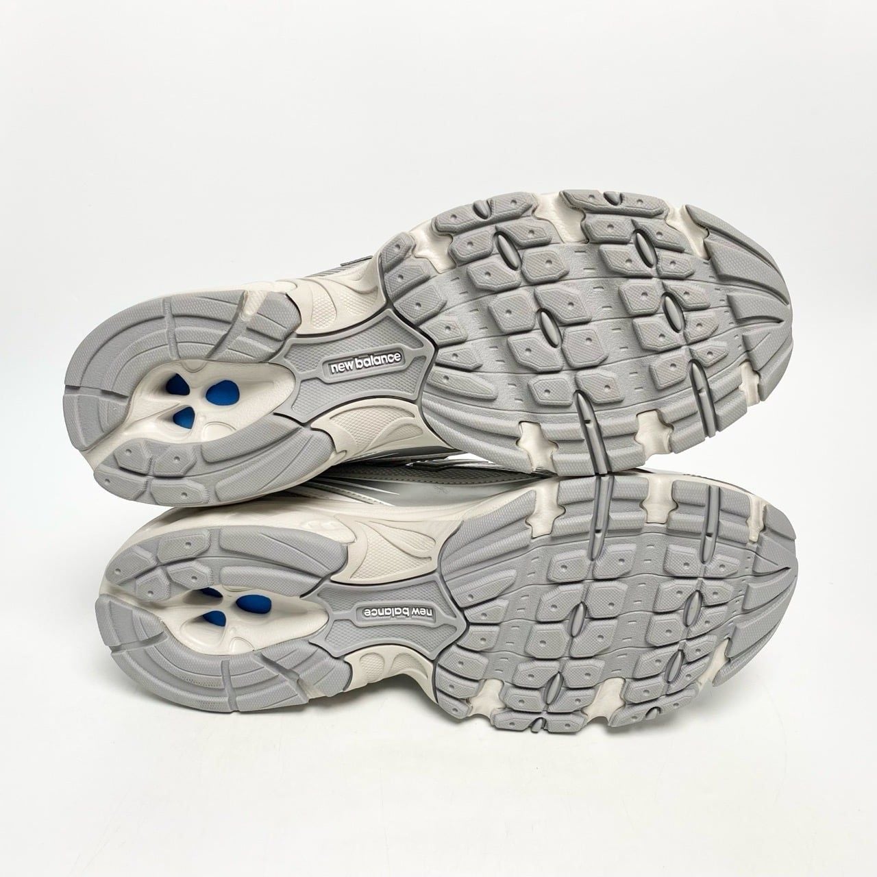  GIÀY NEW BALANCE 740 METALLIC SILVER U7405I7 