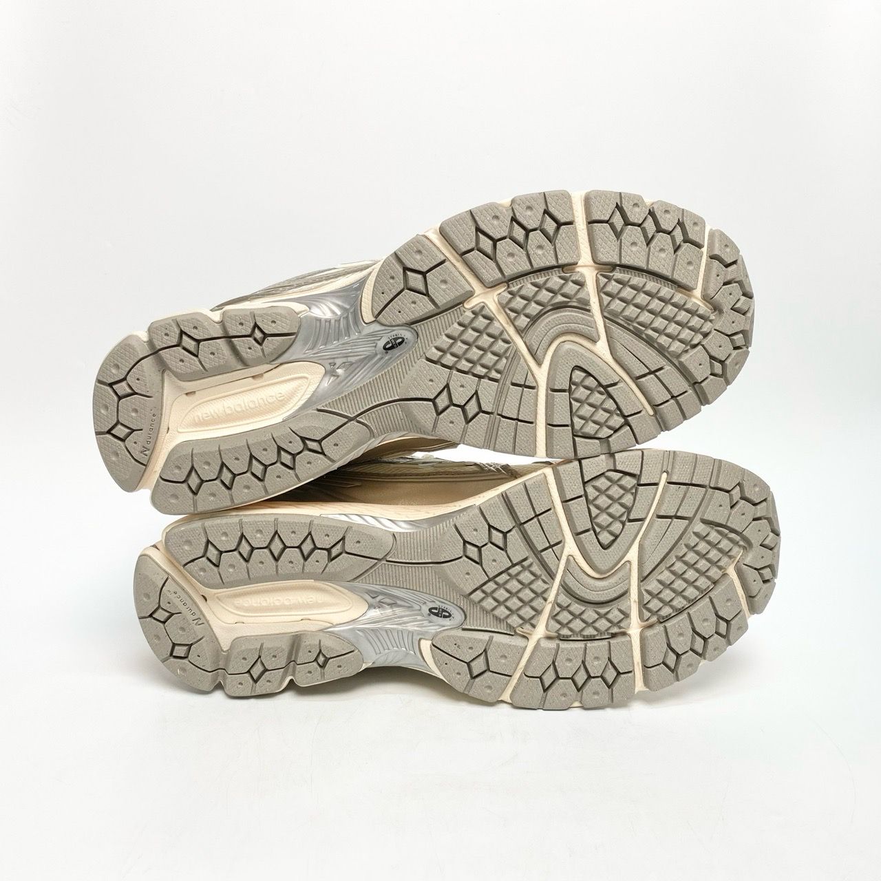  NEW BALANCE 1906R ARID STONE U1906RCN 