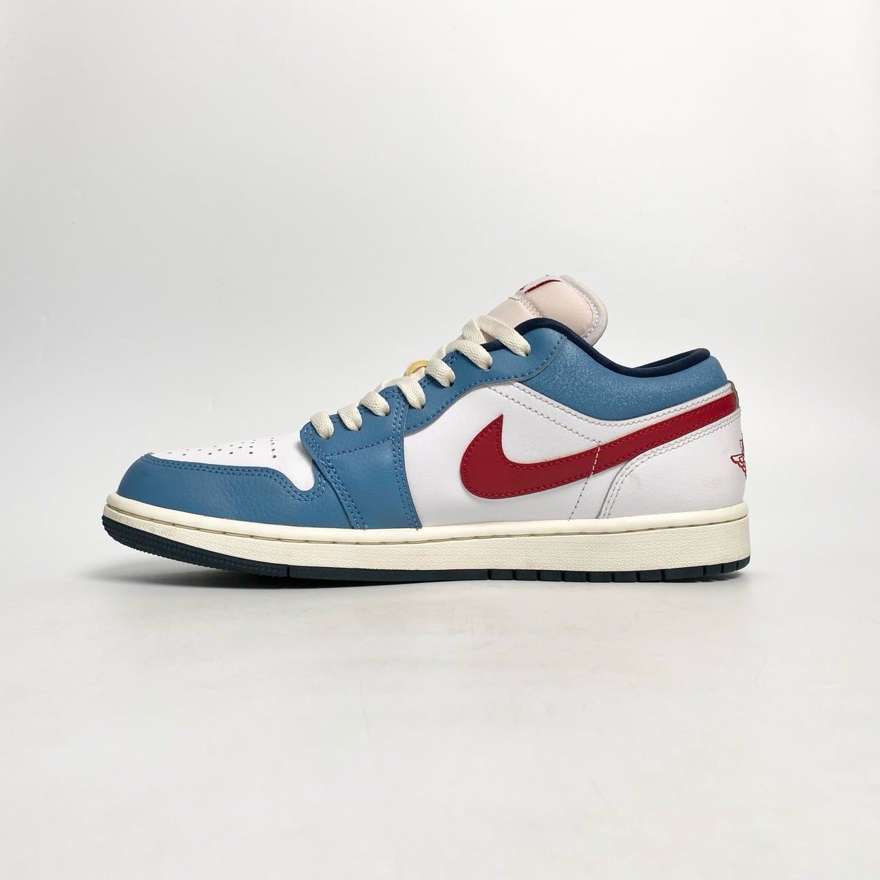  NIKE AIR JORDAN 1 LOW MOTION HM3711-144 