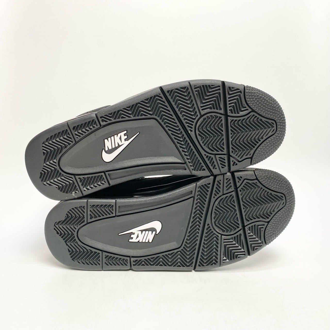  NIKE AIR JORDAN 4 BLACK CAT FV5029-010 