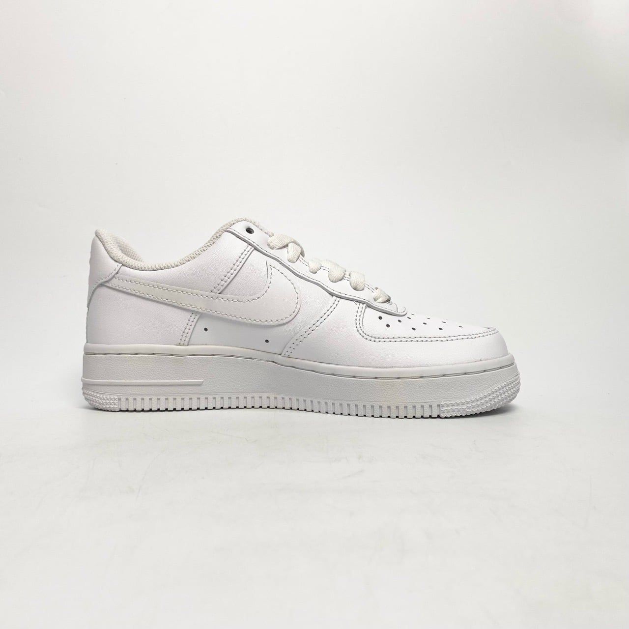  NIKE AIR FORCE 1 W '07 TRIPLE WHITE DD8959-100 
