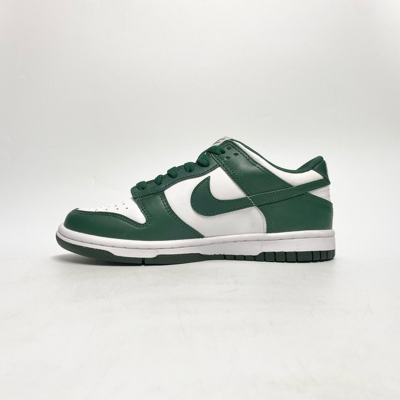  NIKE DUNK LOW MICHIGAN STATE CW1590-102 