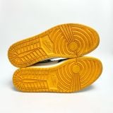  NIKE AIR JORDAN 1 RETRO HIGH OG TAXI 555088-711 