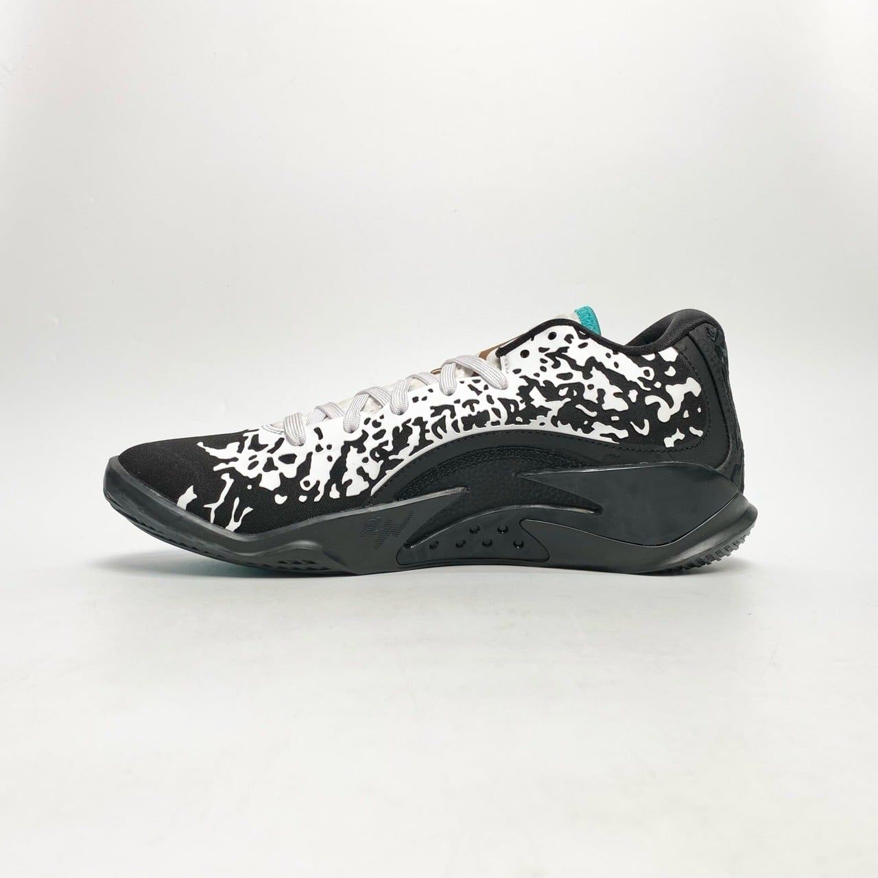  NIKE AIR JORDAN ZION 3 PRESSURE DR0675-002 