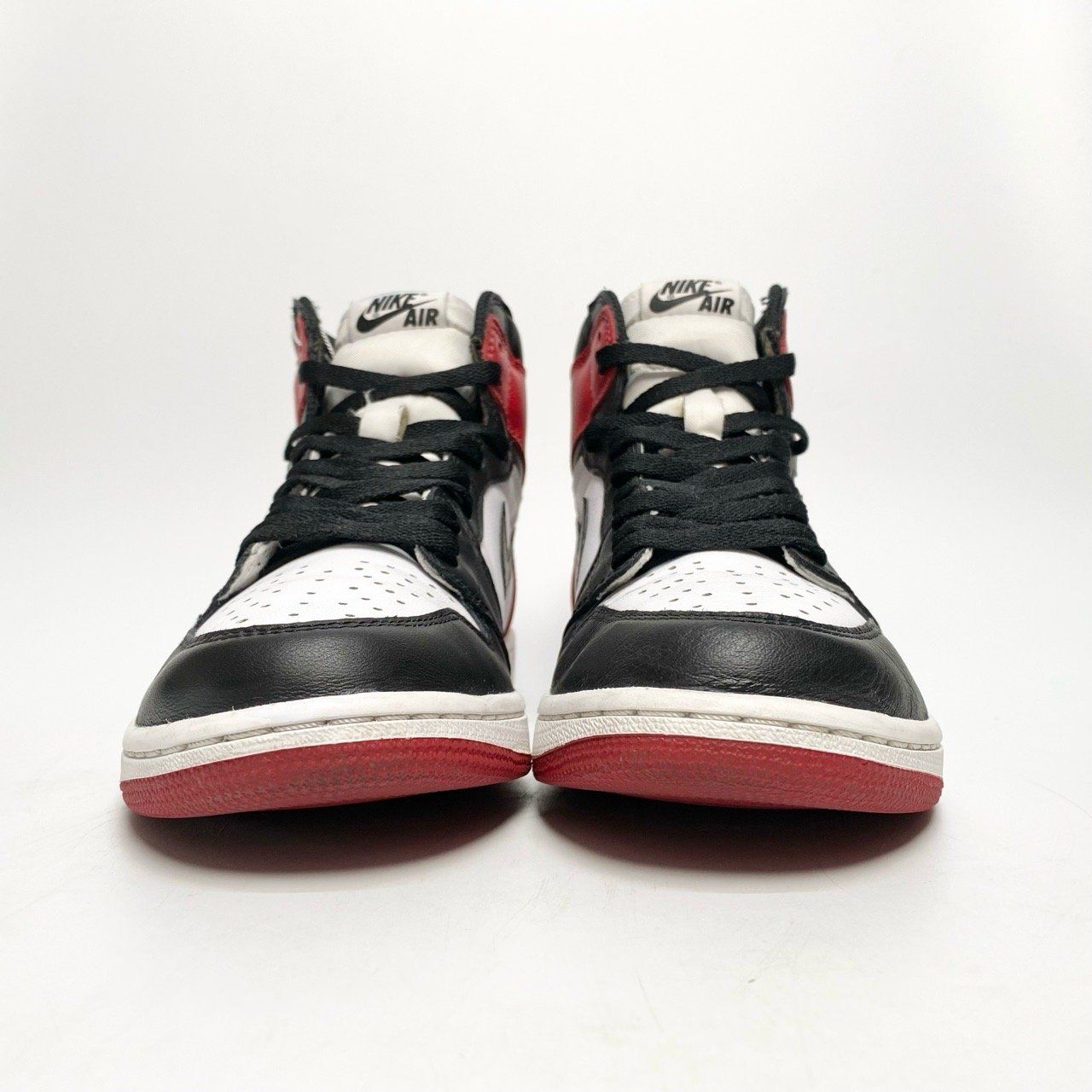  NIKE AIR JORDAN 1 RETRO BLACK TOE 555088-125 