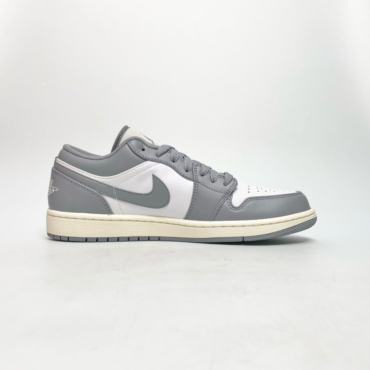  NIKE AIR JORDAN 1 LOW VINTAGE GREY 553558-053 