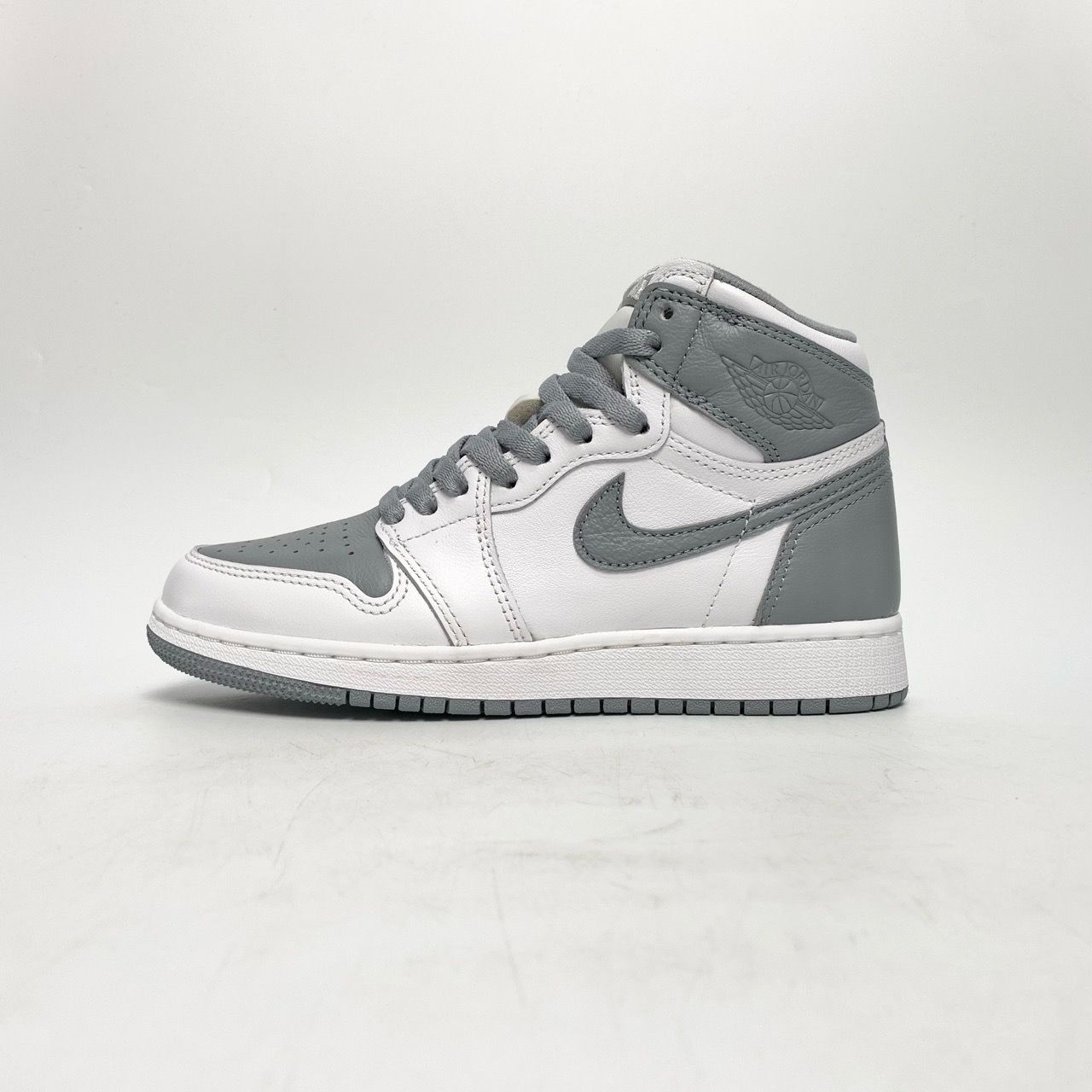  NIKE AIR JORDAN 1 RETRO HIGH OG STEALTH 575441-037 