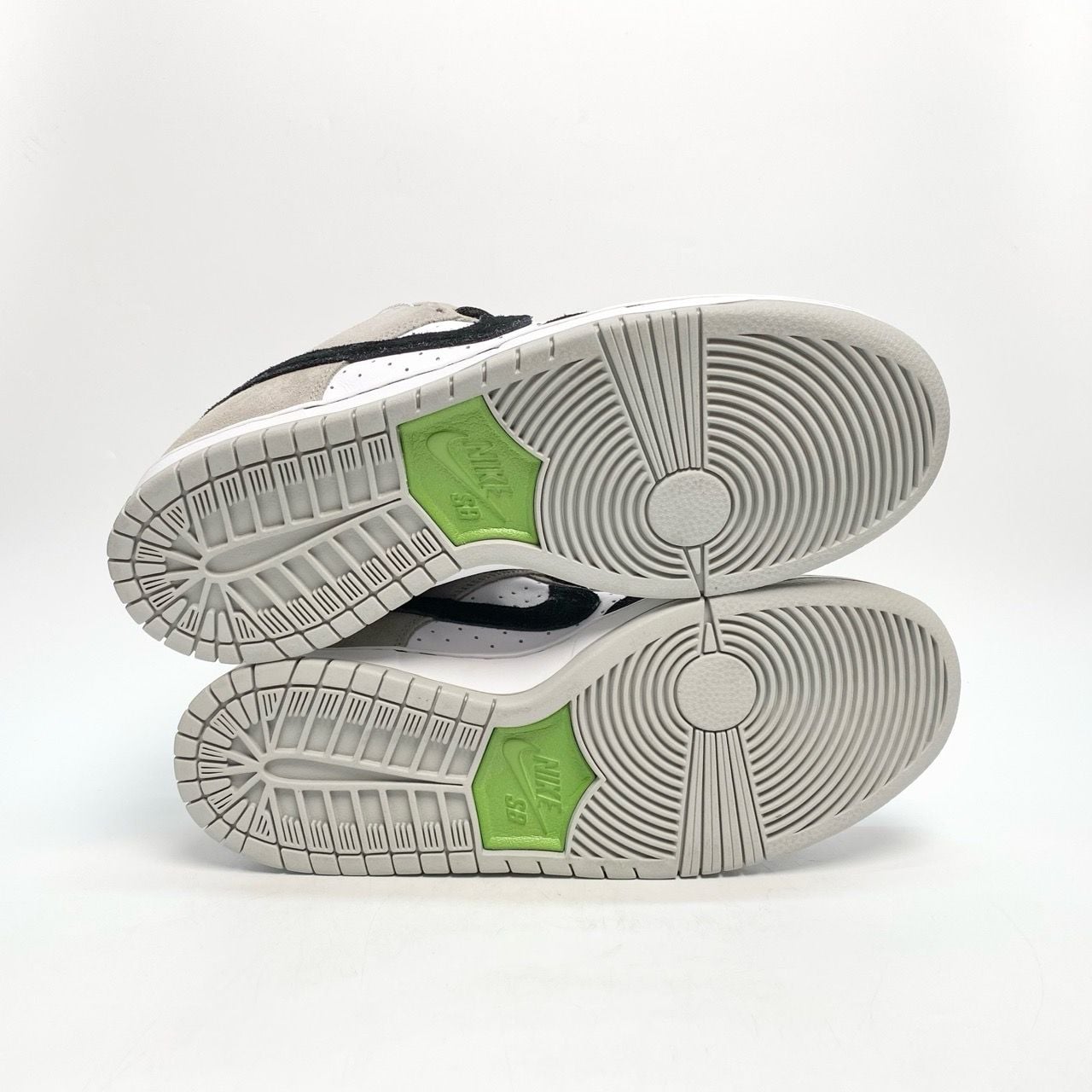  NIKE DUNK LOW SB CHLOROPHYLL BQ6817-011 