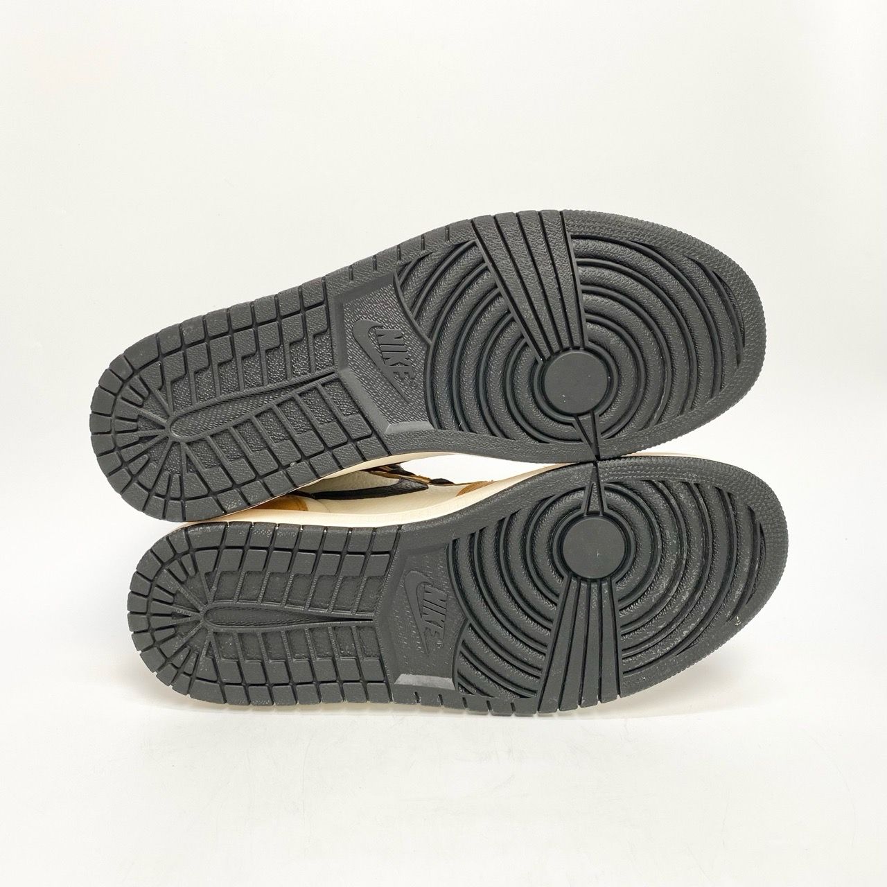  NIKE AIR JORDAN 1 RETRO HIGH OG ROOKIE OF THE YEAR 555088-700 