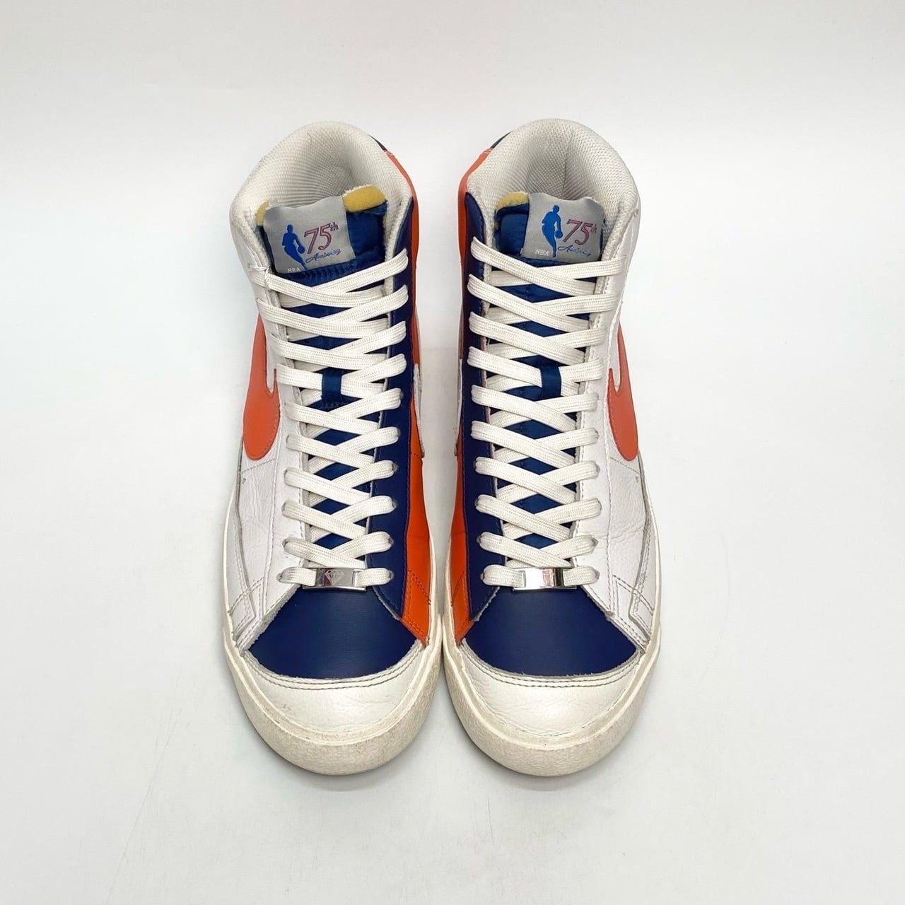  NIKE NBA X BLAZER MID ’77 EMB 75TH ANNIVERSARY KNICKS DD8025-100 