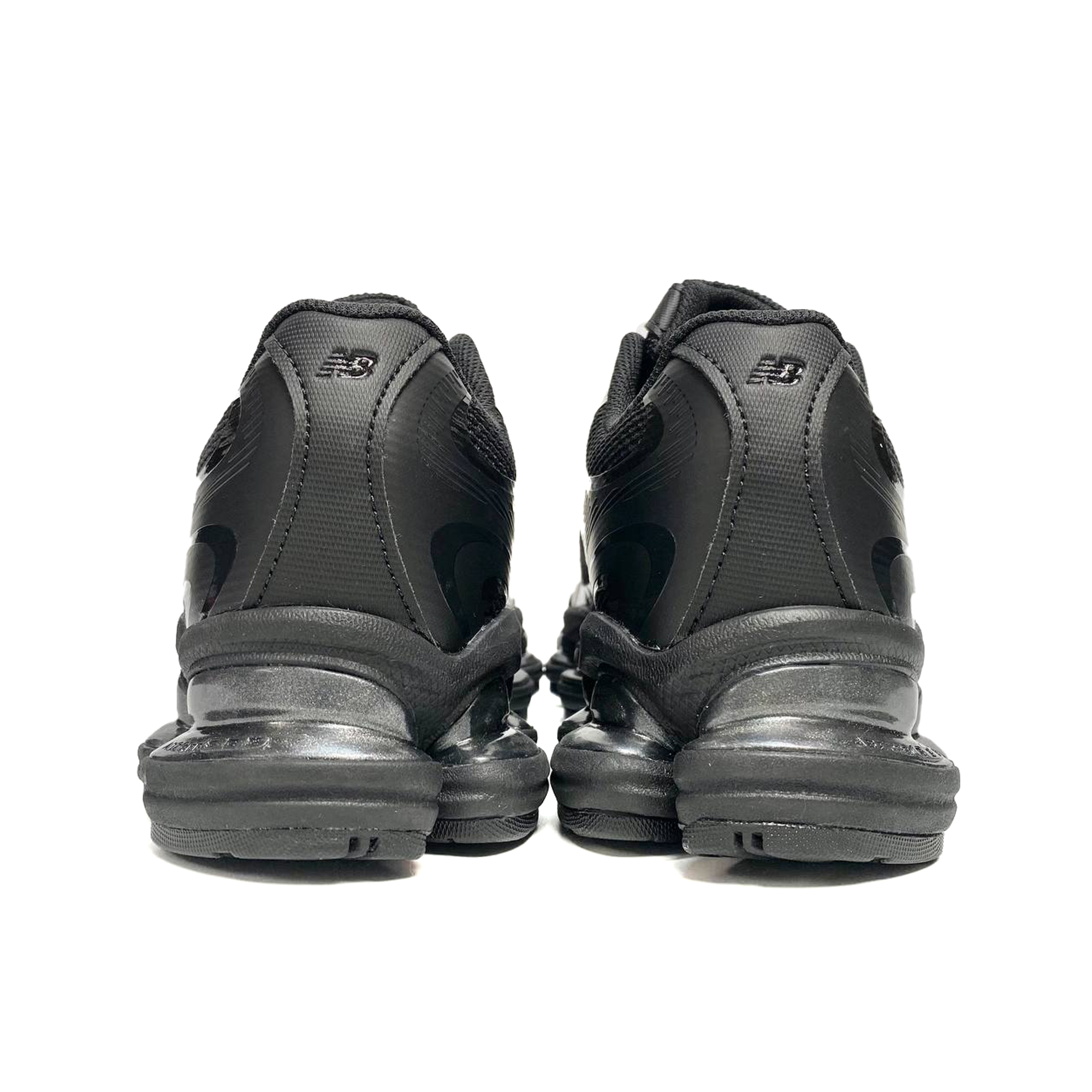  NEW BALANCE 2000 TRIPLE BLACK U2000ETB 