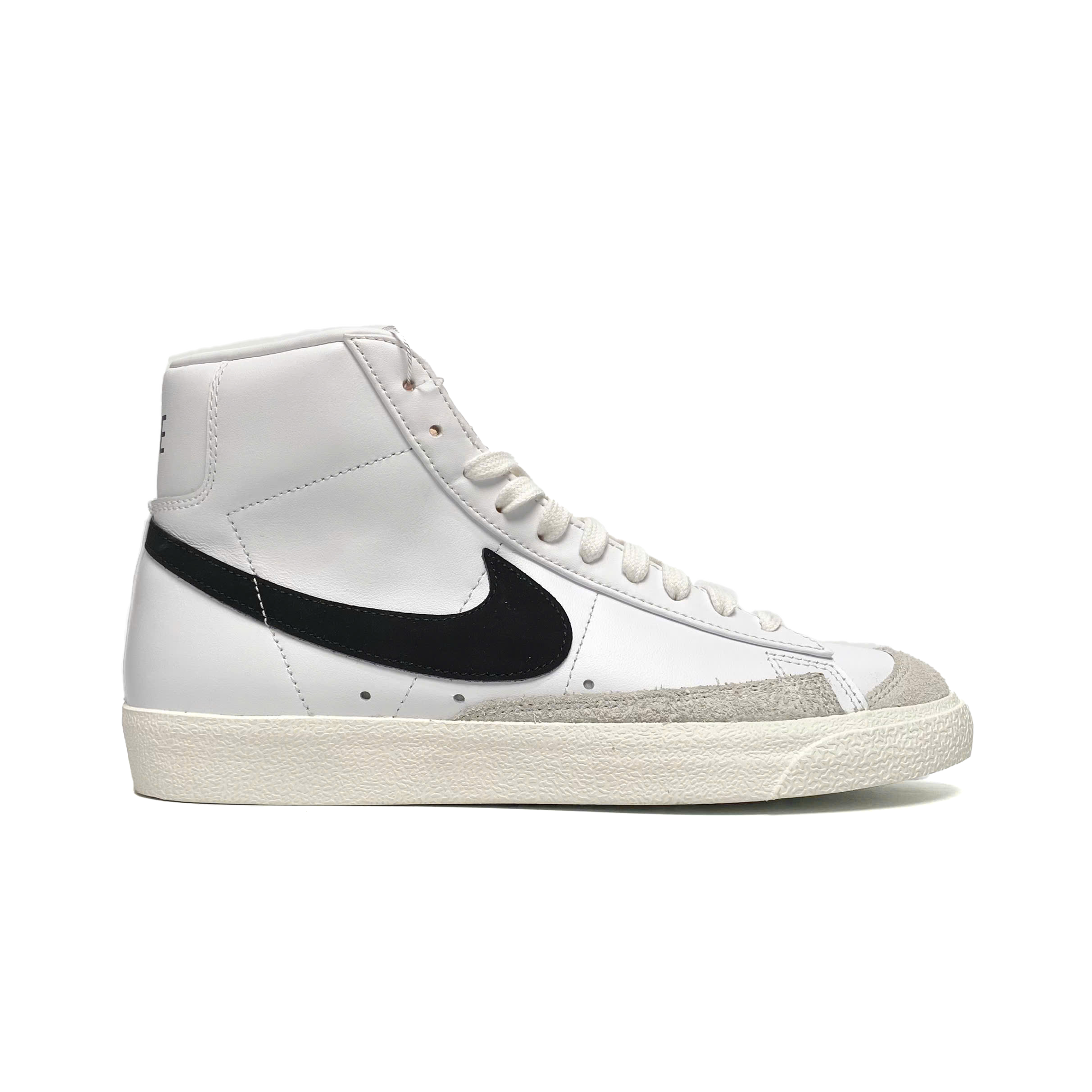  NIKE BLAZER MID ’77 VINTAGE WHITE BLACK BQ6806-100 