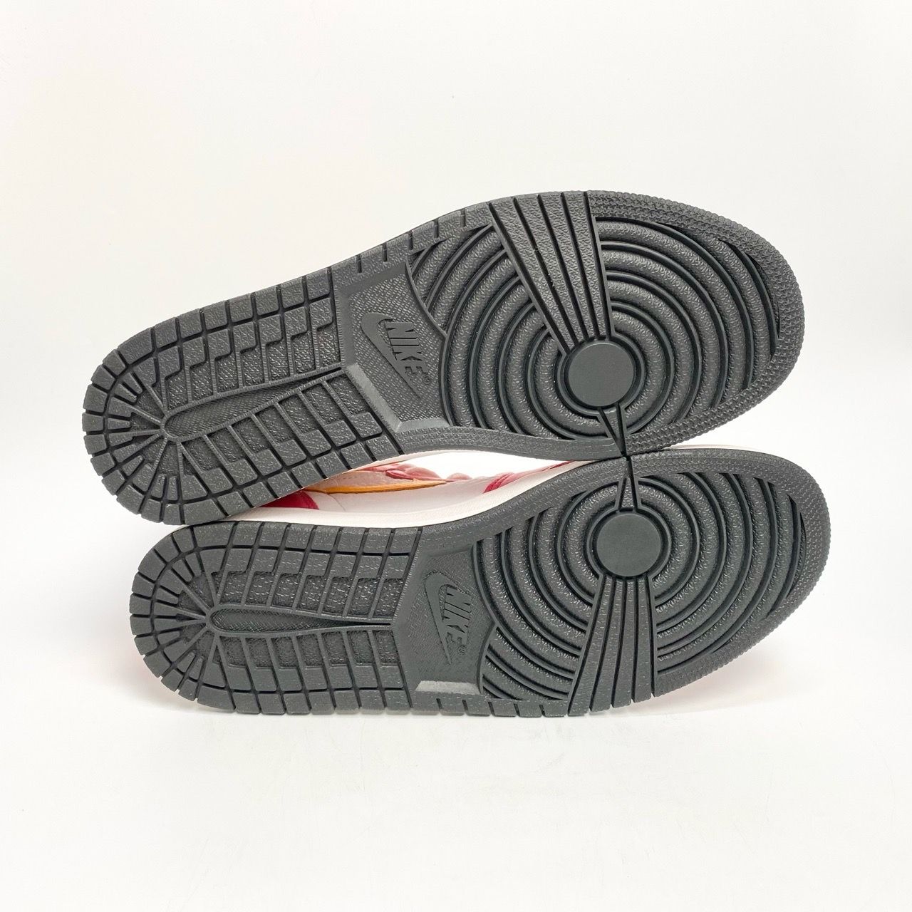  NIKE AIR JORDAN 1 RETRO HIGH OG LIGHT FUSION RED 555088-603 